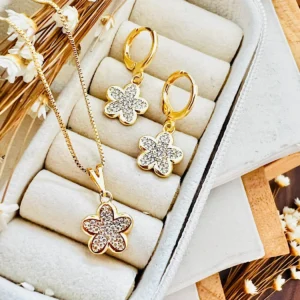 Conjunto Folheado a Ouro Micro Zircônia Flor - 607