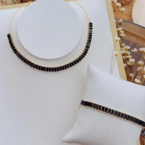 Conjunto Folheado a Ouro Navete Zircônia Preto - 610